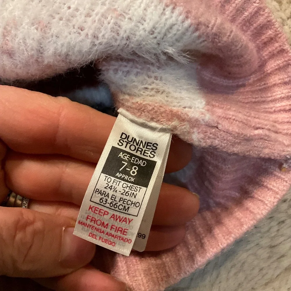 Dunes Stores Sweater Santa Pink‎ Size 7-8 Winter Soft Cozy Kids